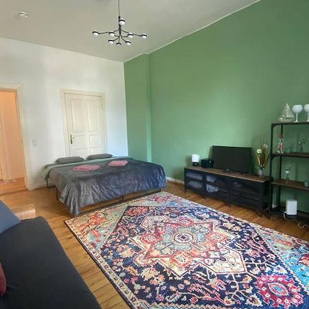 Stylish 2-Room Apartment With Balcony Next To East Side Gallery Berlin Exterior photo