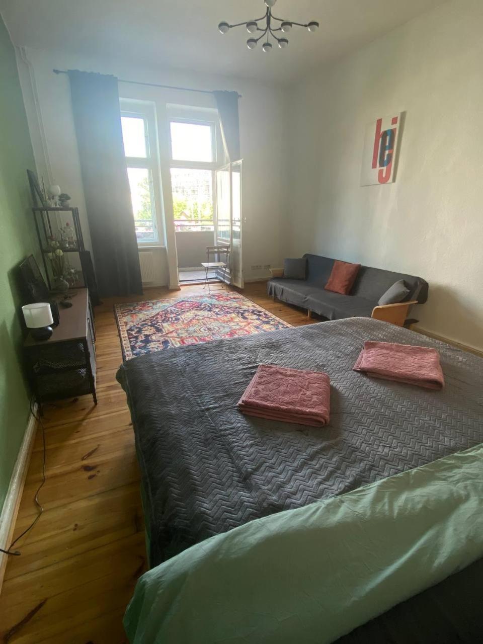 Stylish 2-Room Apartment With Balcony Next To East Side Gallery Berlin Exterior photo