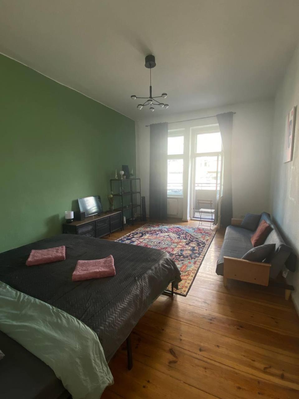 Stylish 2-Room Apartment With Balcony Next To East Side Gallery Berlin Exterior photo