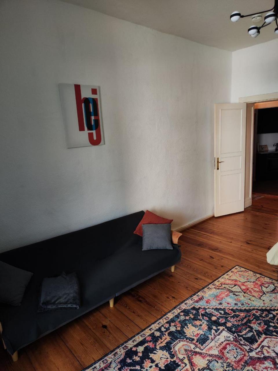 Stylish 2-Room Apartment With Balcony Next To East Side Gallery Berlin Exterior photo